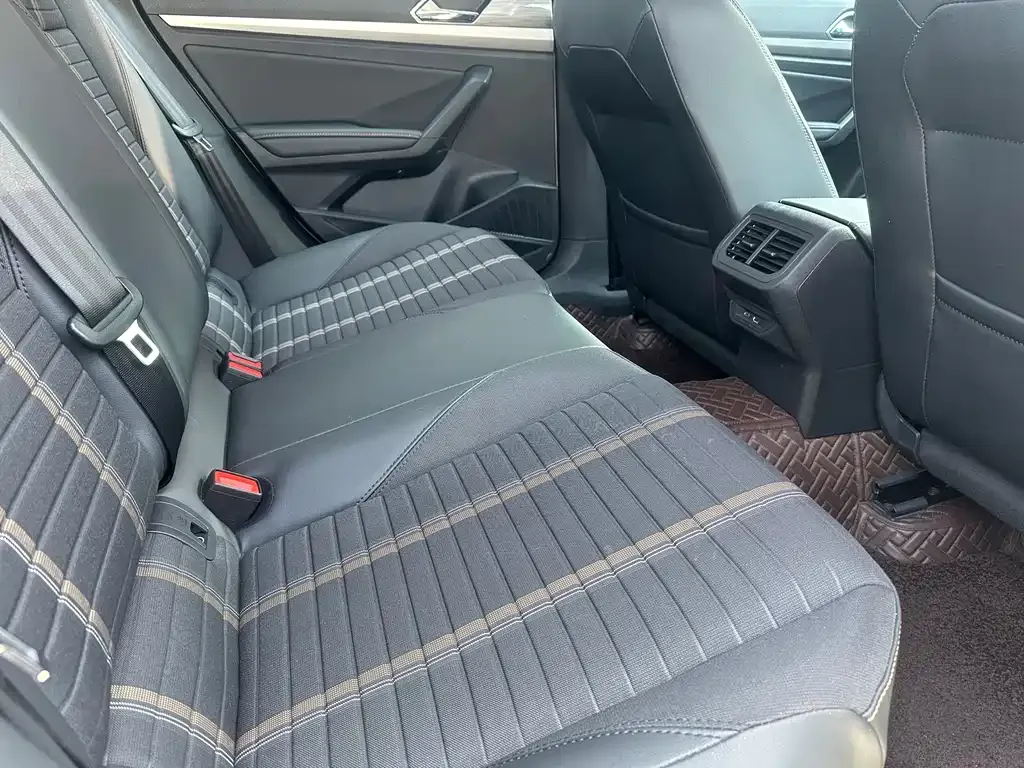 Volkswagen Lavida 2022 из CN, фото 2