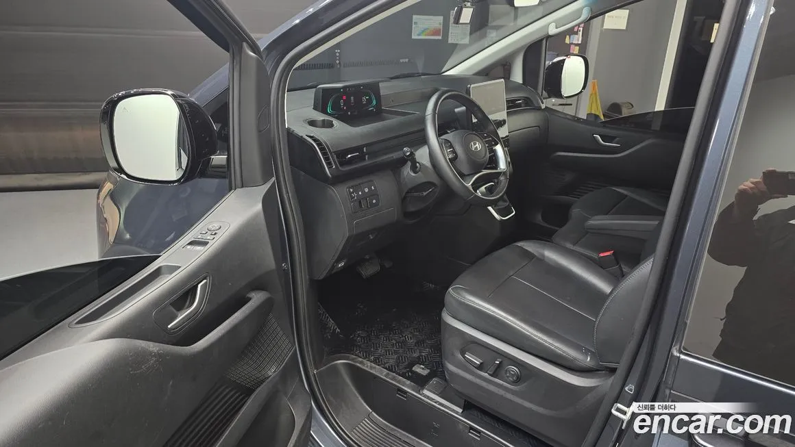 Hyundai Staria 2025 из KR, фото 2