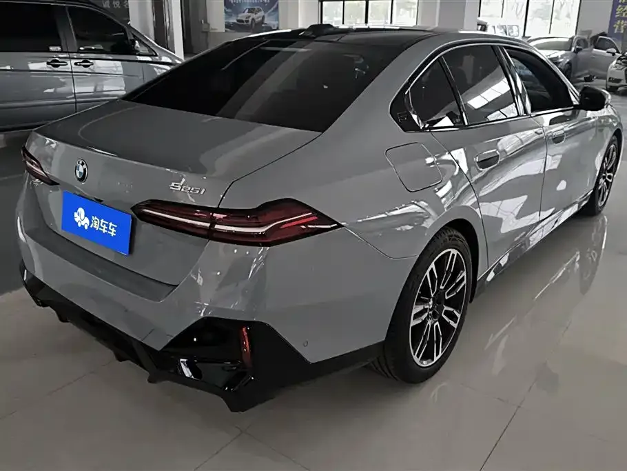 BMW 5 Series (Import) 2024 из CN, фото 9