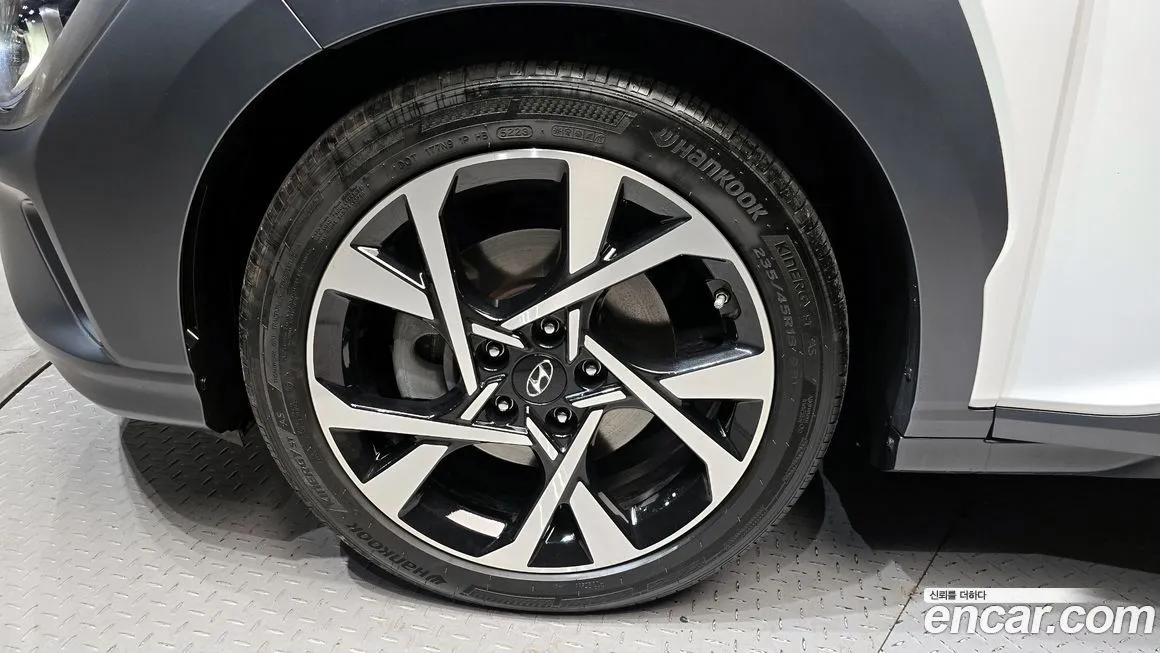 Hyundai Kona — фото 10