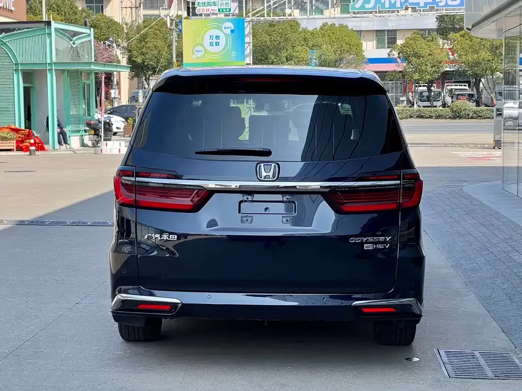 Honda Odyssey — фото 4
