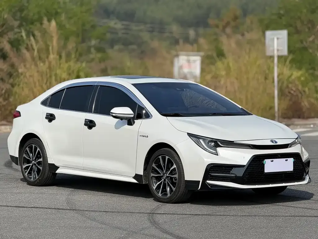 Toyota Corolla 2024 из CN, фото 3