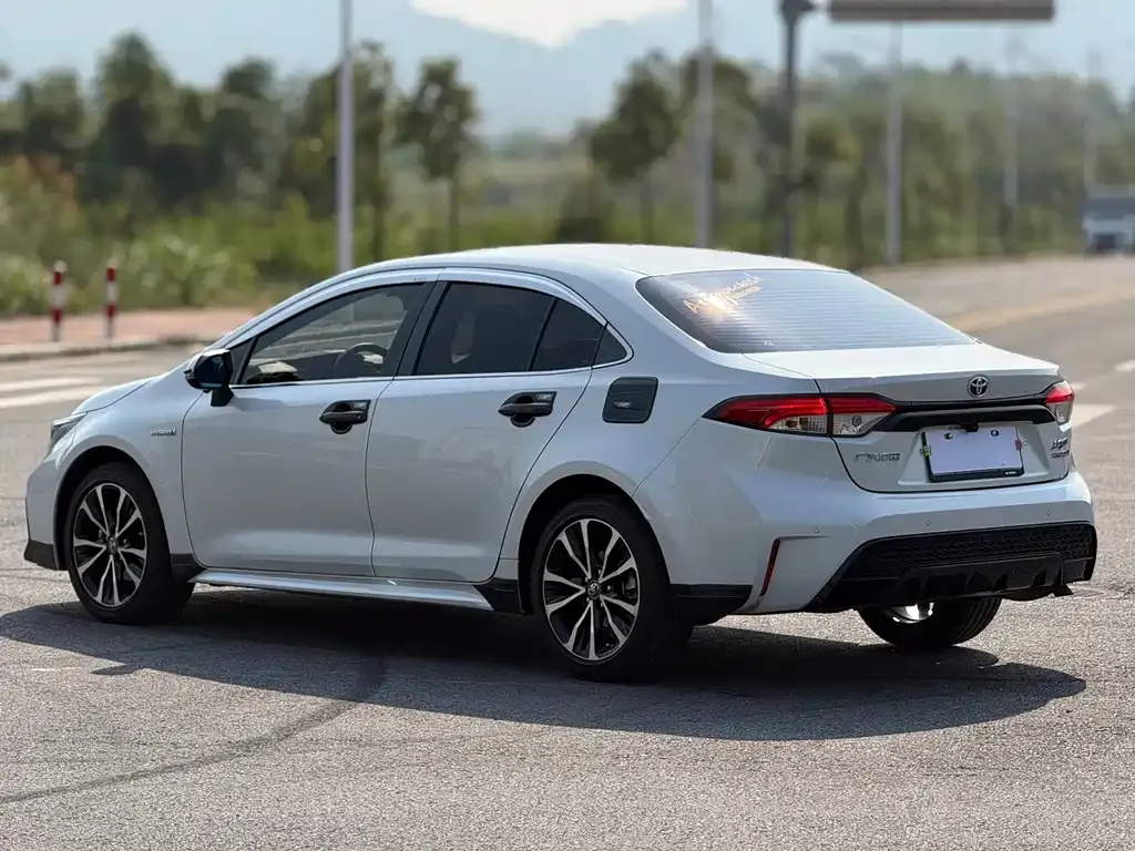 Toyota Corolla 2024 из CN, фото 6