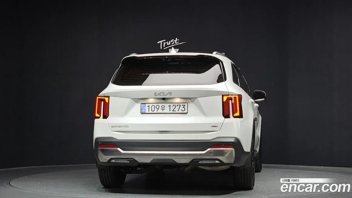 Kia Sorento — фото 10