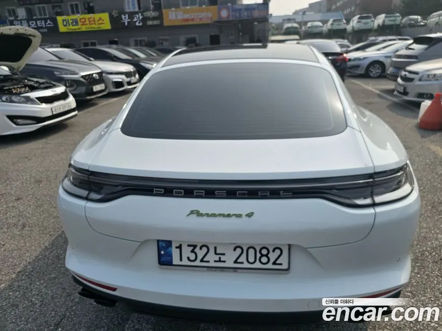 Porsche Panamera 2023 из KR, фото 3