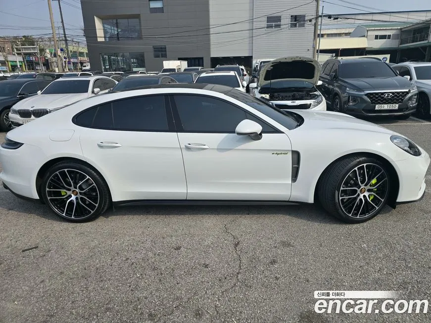Porsche Panamera 2023 из KR, фото 6
