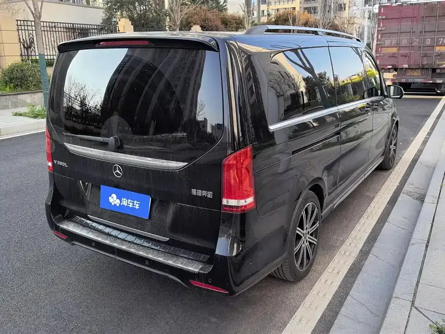 Mercedes-Benz V-Class 2022 из CN, фото 7