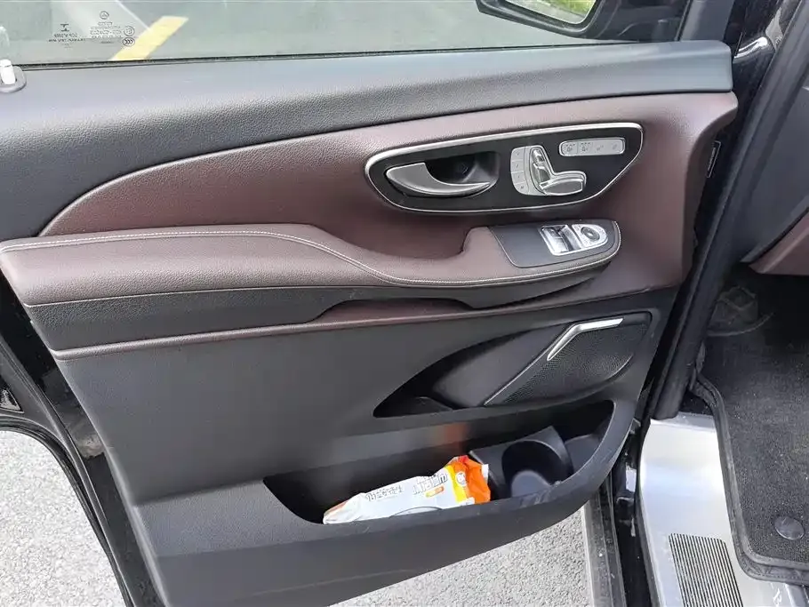 Mercedes-Benz V-Class 2022 из CN, фото 5