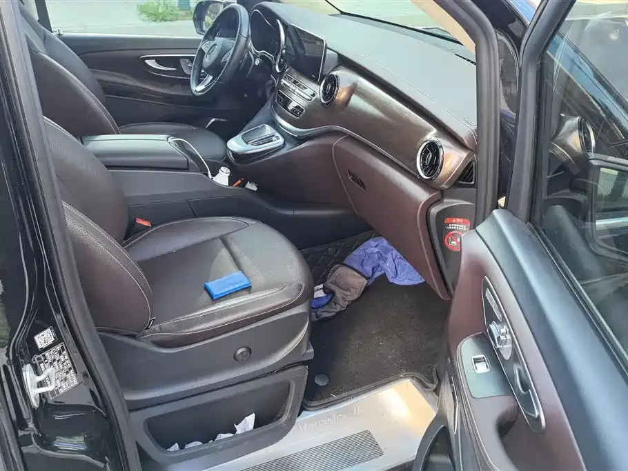 Mercedes-Benz V-Class 2022 из CN, фото 3