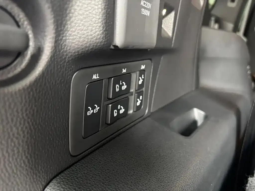 Lexus LX 2025 из CN, фото 8