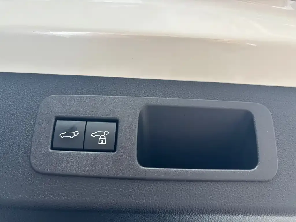 Lexus LX 2025 из CN, фото 3