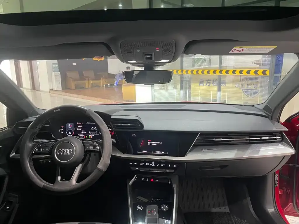 Audi A3 2023 из CN, фото 9