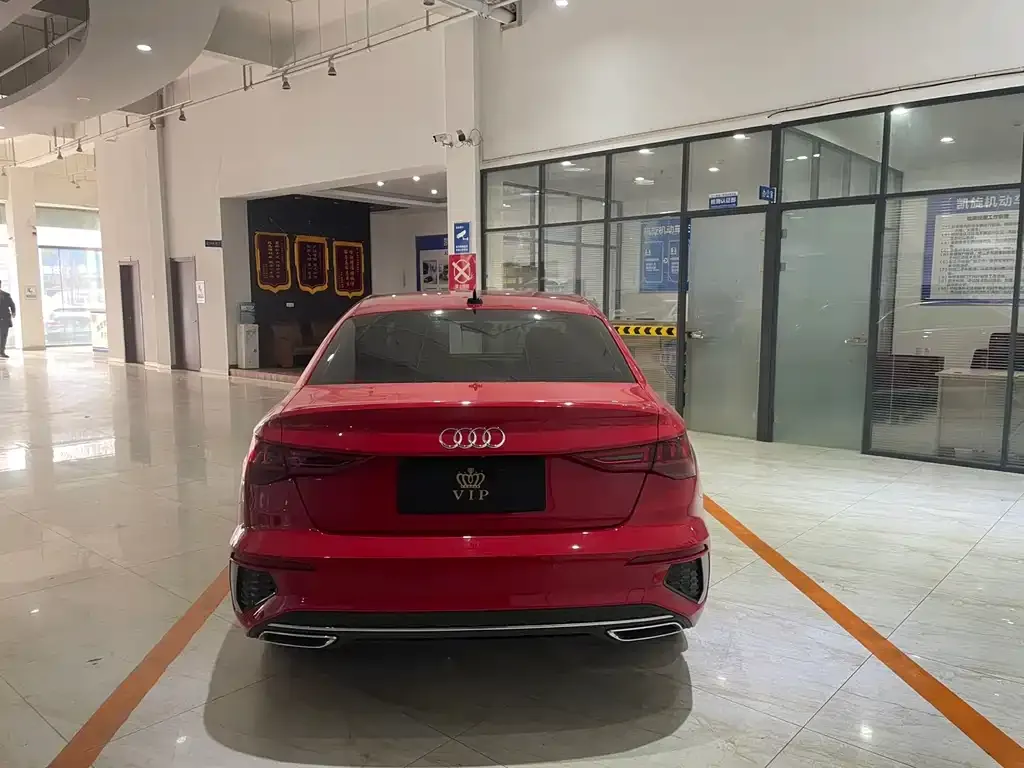 Audi A3 2023 из CN, фото 6