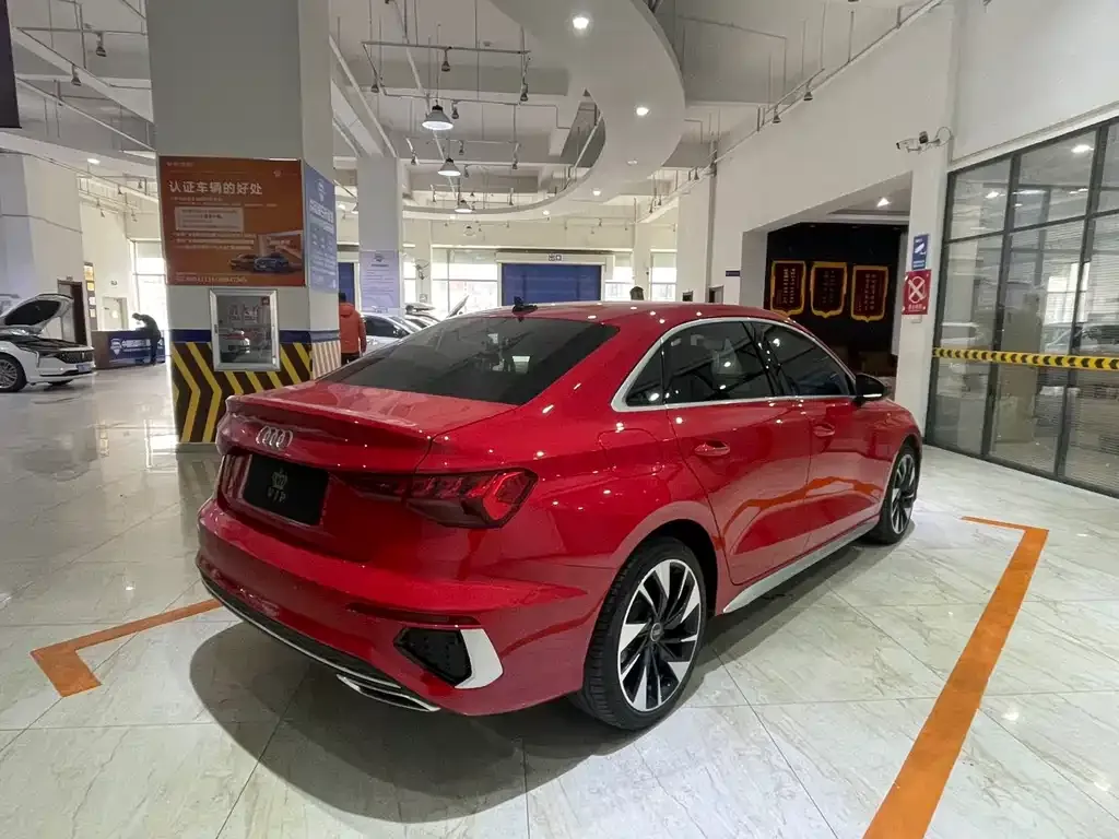 Audi A3 2023 из CN, фото 3