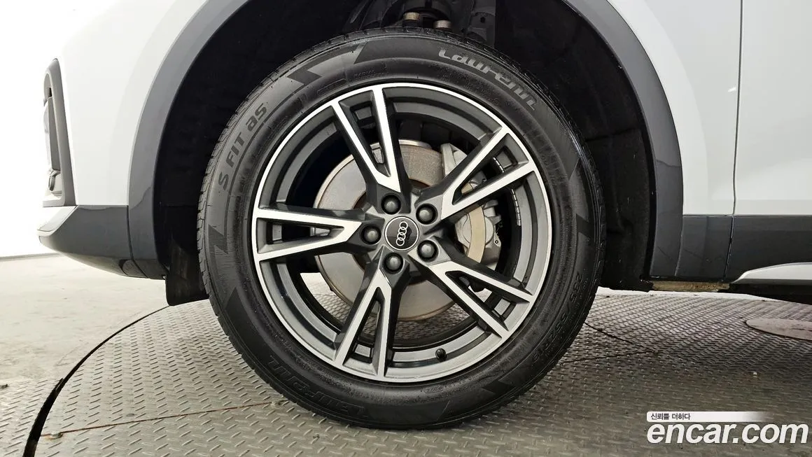 Audi Q5 2022 из KR, фото 3