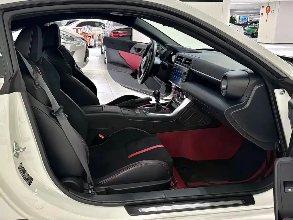 Toyota 86 2023 из CN, фото 4