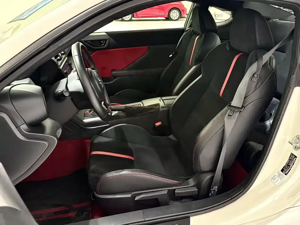 Toyota 86 2023 из CN, фото 5