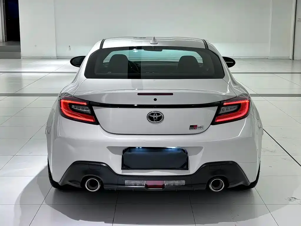 Toyota 86 2023 из CN, фото 2
