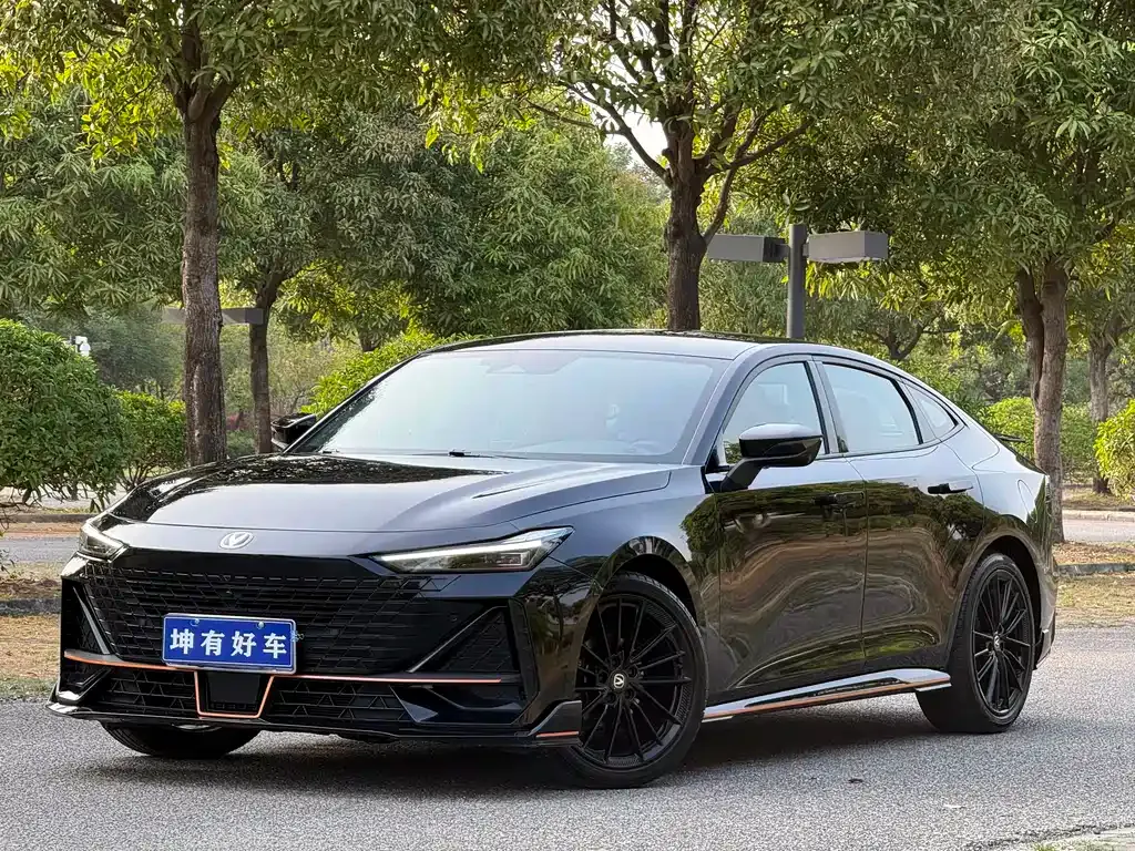 Changan UNI-V 2023 из CN, фото 1