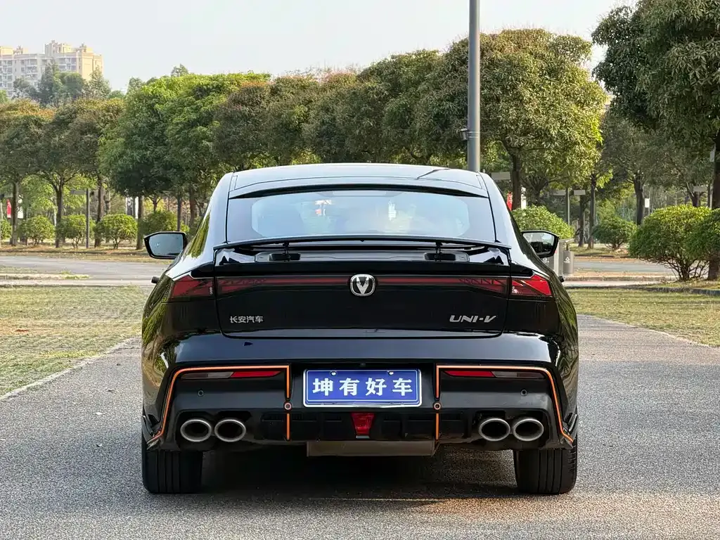 Changan UNI-V 2023 из CN, фото 4