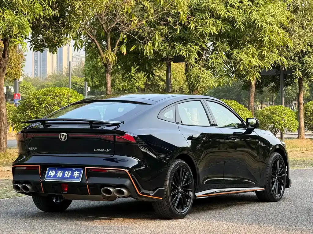 Changan UNI-V 2023 из CN, фото 8