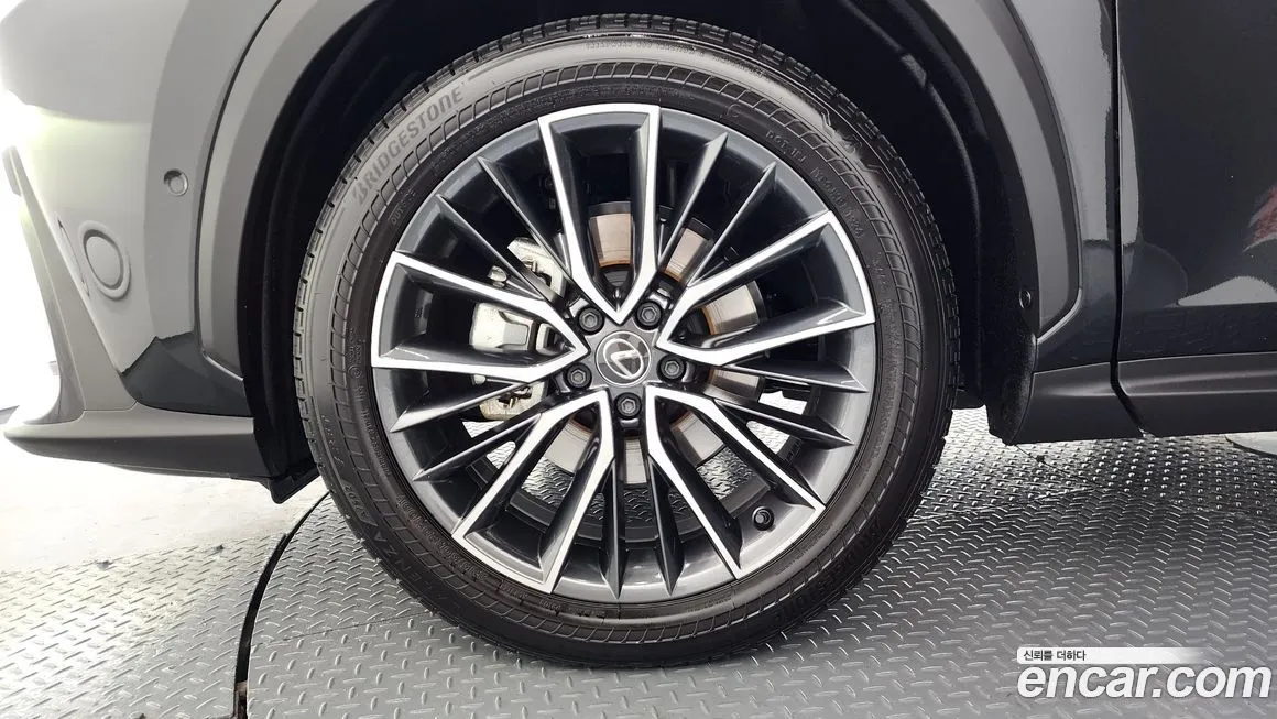 Lexus NX 2025 из KR, фото 10