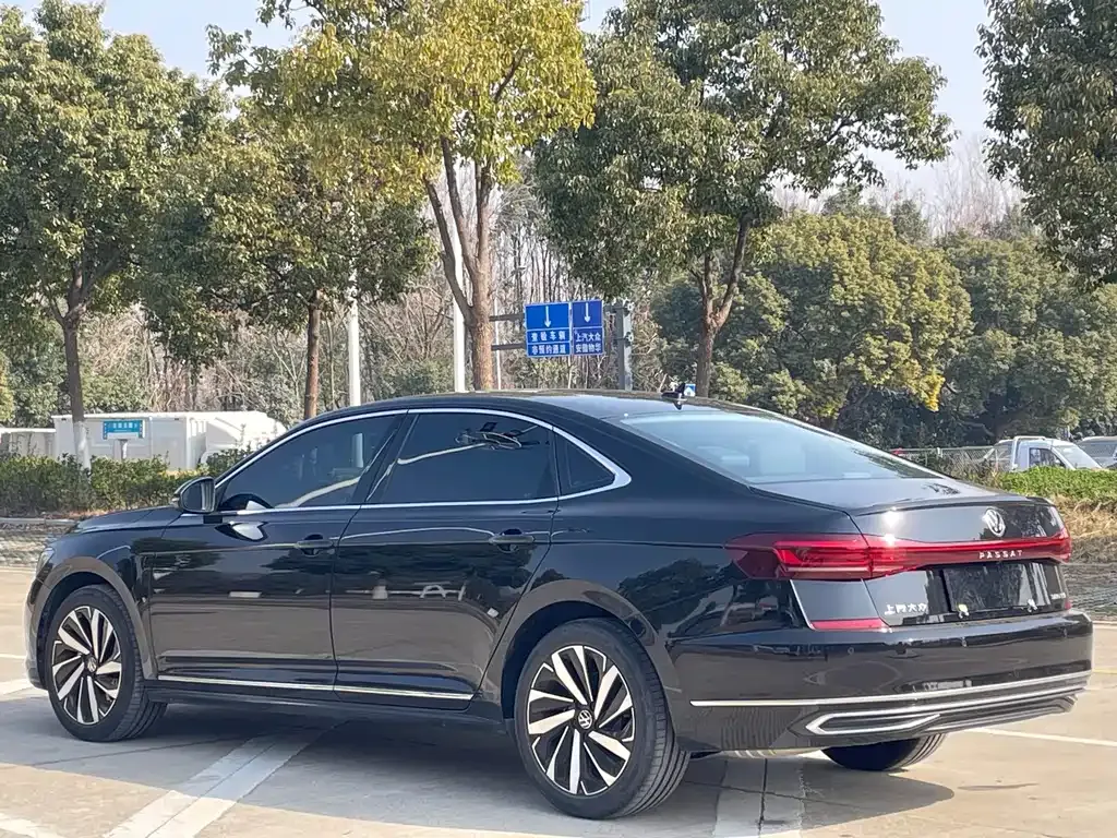 Volkswagen Passat 2024 из CN, фото 10