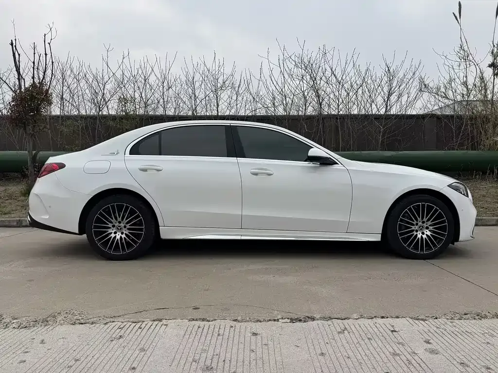 Mercedes-Benz C-Class — фото 10
