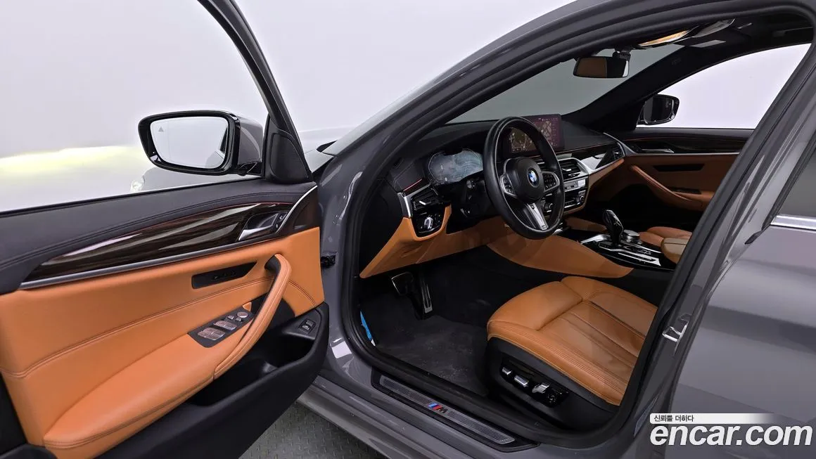 BMW 5-Series 2022 из KR, фото 10