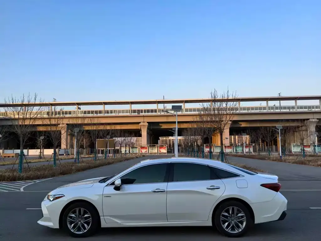 Toyota Camry 2023 из CN, фото 3