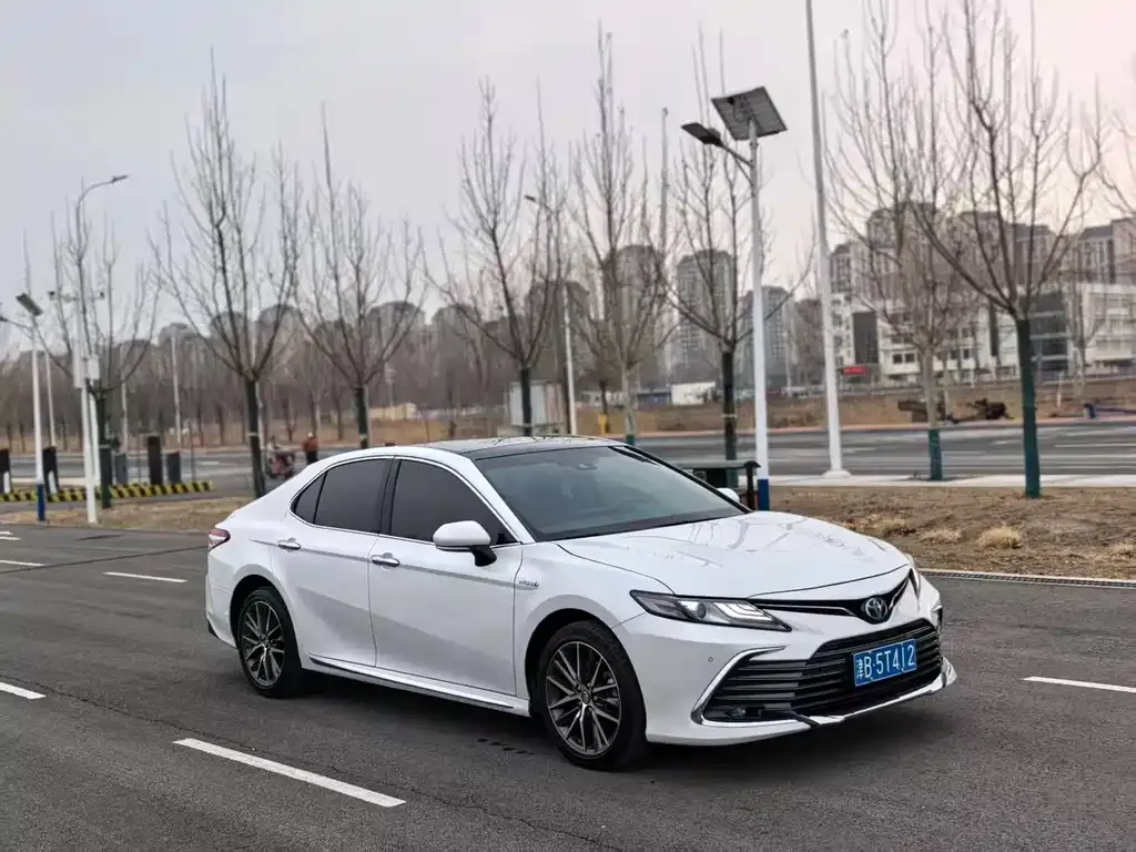 Toyota Camry 2023 из CN, фото 4