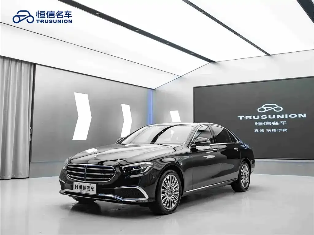 Mercedes-Benz E-Class — фото 10
