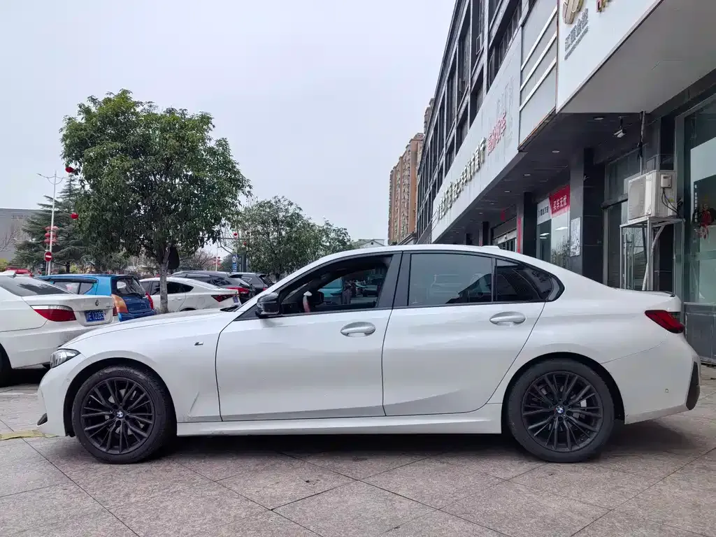 BMW 3 Series — фото 4
