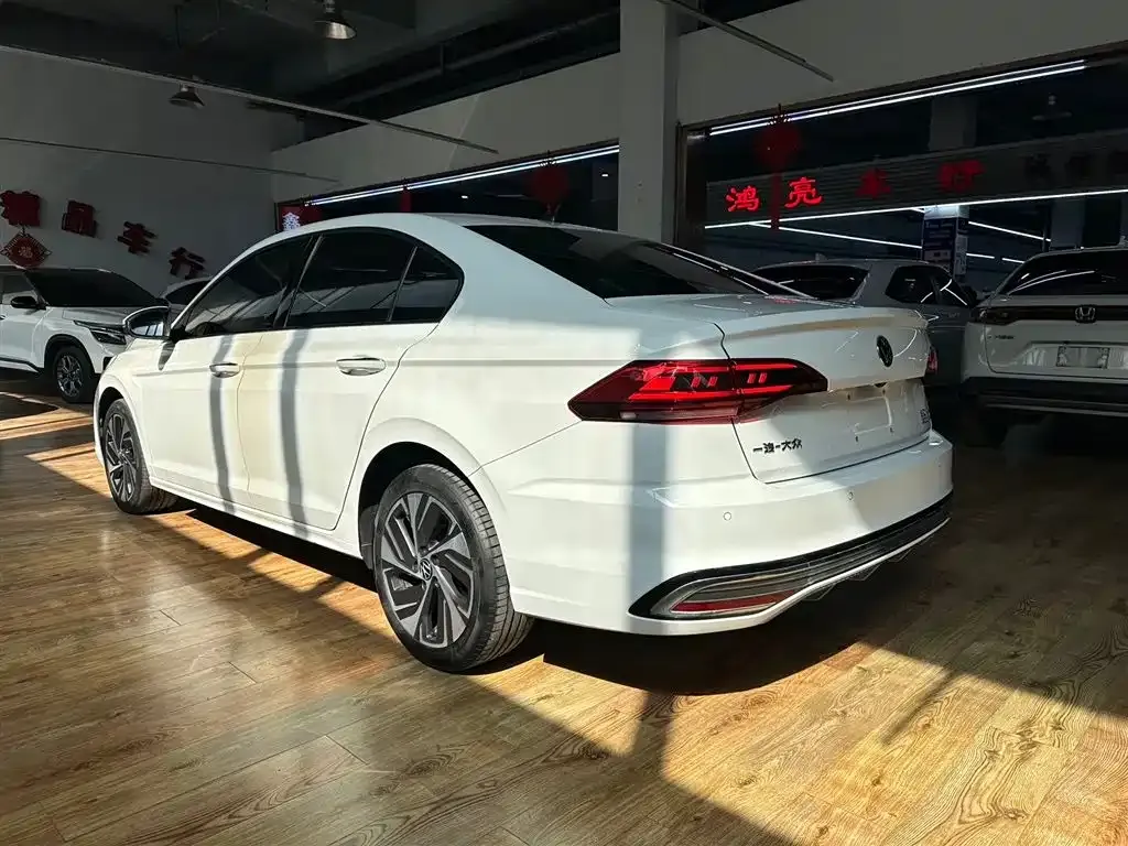 Volkswagen Bora 2024 из CN, фото 7