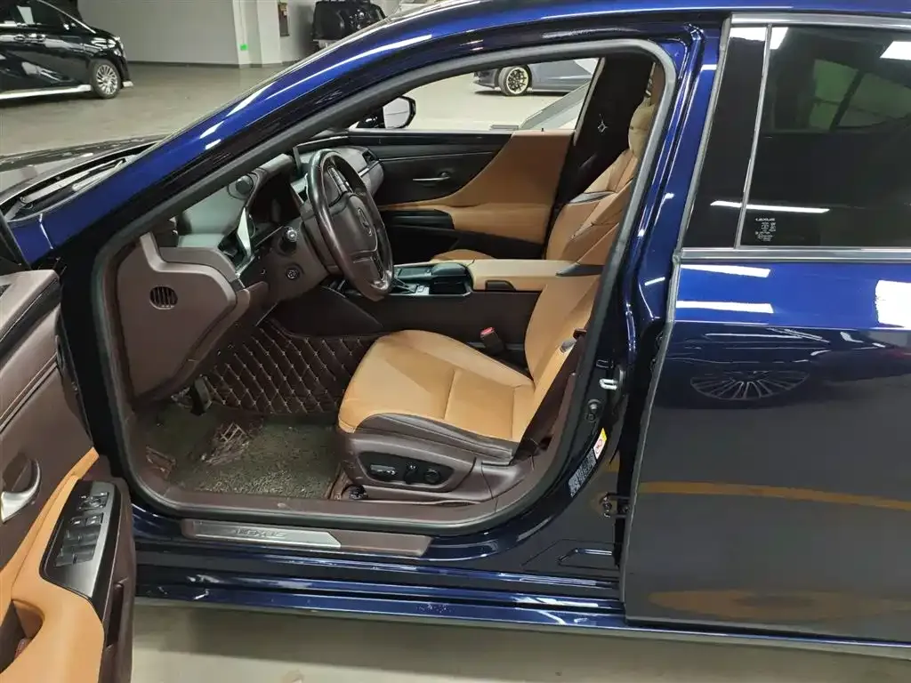 Lexus ES 2021 из CN, фото 5