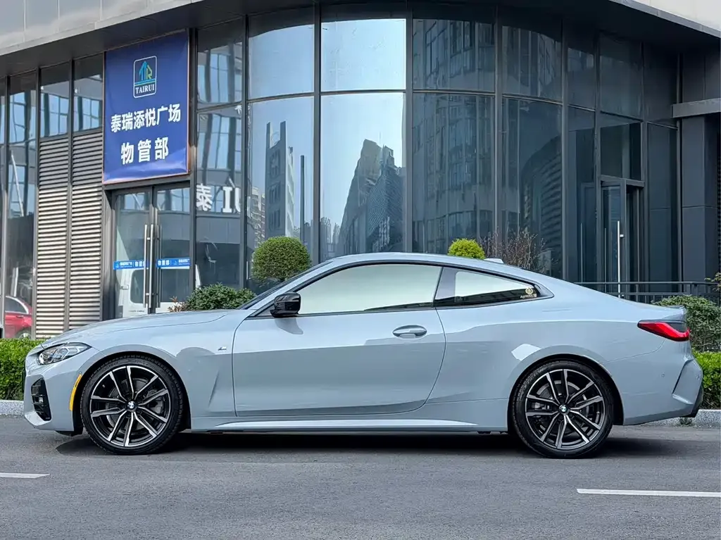 BMW 4 Series 2024 из CN, фото 3