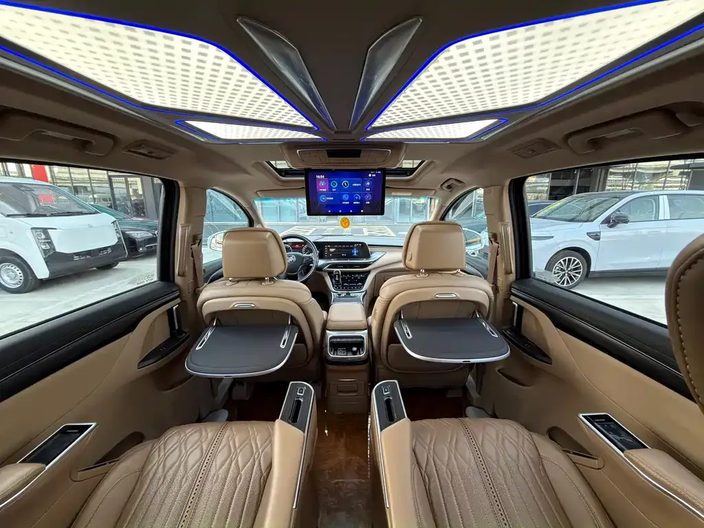 Buick GL8 2021 из CN, фото 4