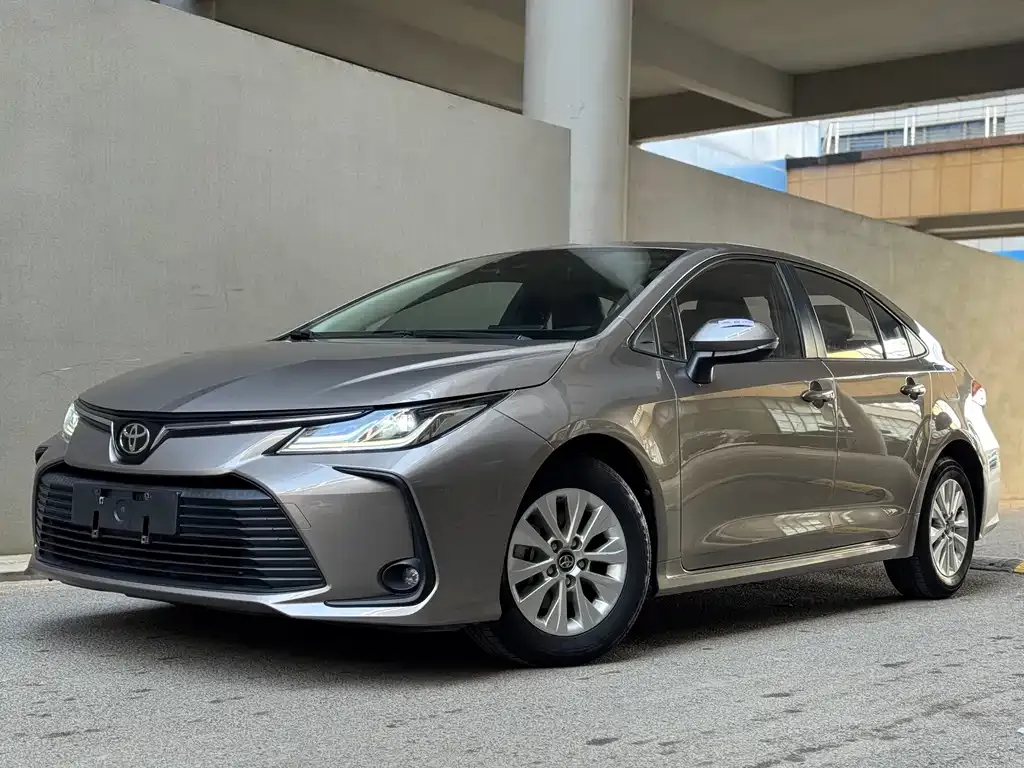 Toyota Corolla 2022 из CN, фото 1