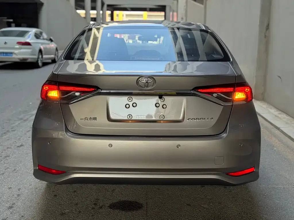 Toyota Corolla 2022 из CN, фото 2