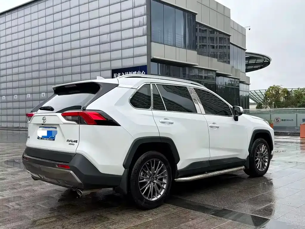 Toyota RAV4 2021 из CN, фото 4