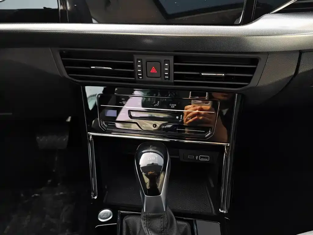 Volkswagen Passat New Energy 2026 из CN, фото 3