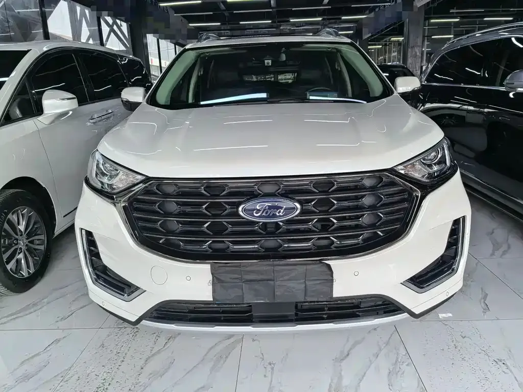 Ford Edge — фото 9