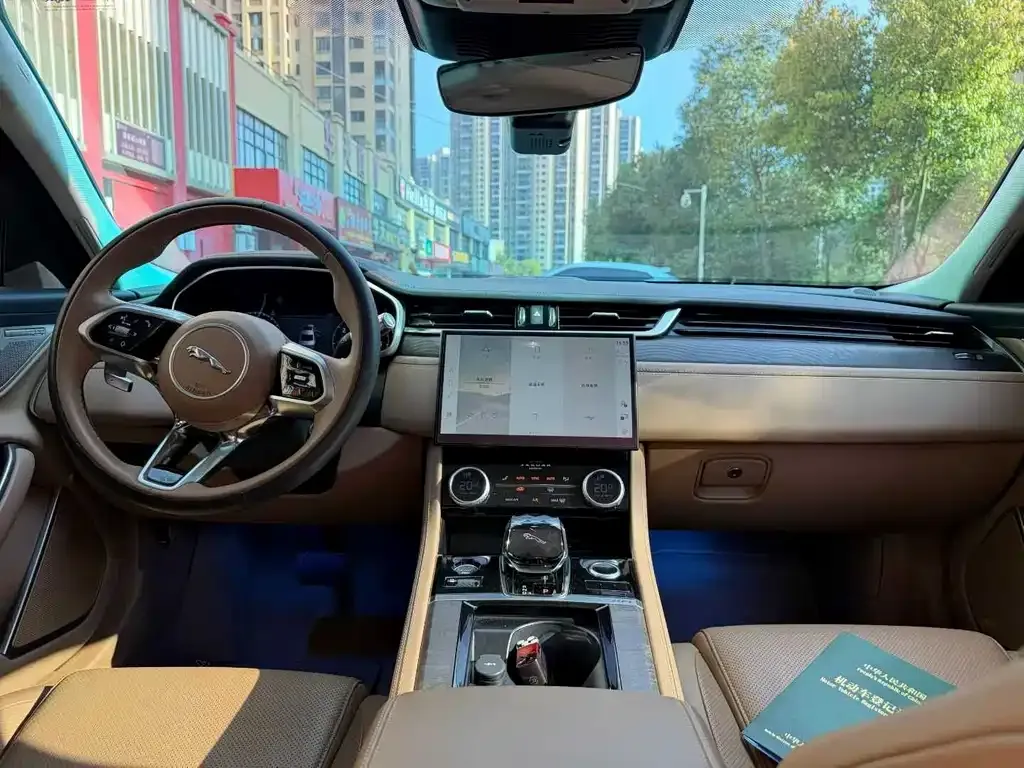 Jaguar XFL 2023 из CN, фото 8