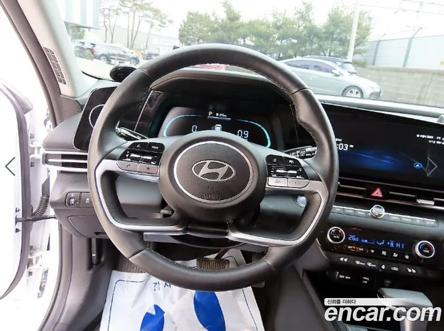 Hyundai AVANTE — фото 8