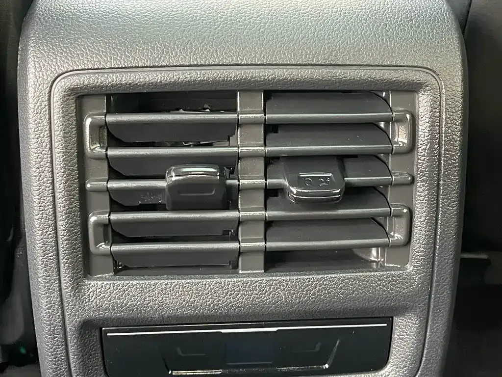 Volkswagen Golf 2021 из CN, фото 8