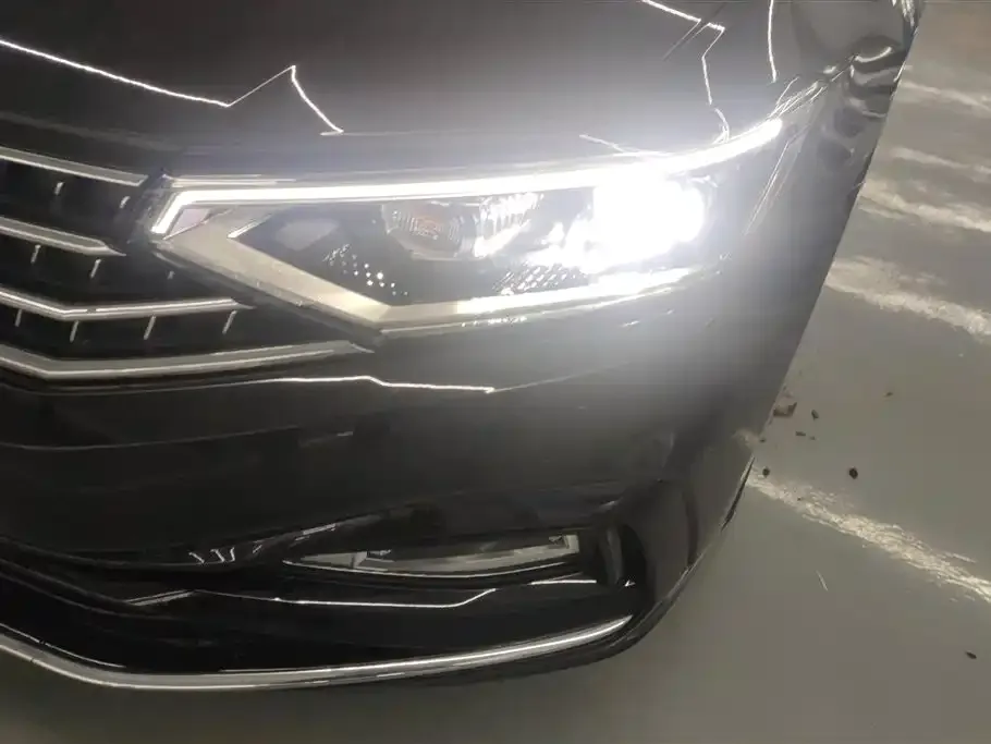 Volkswagen Magotan 2023 из CN, фото 2