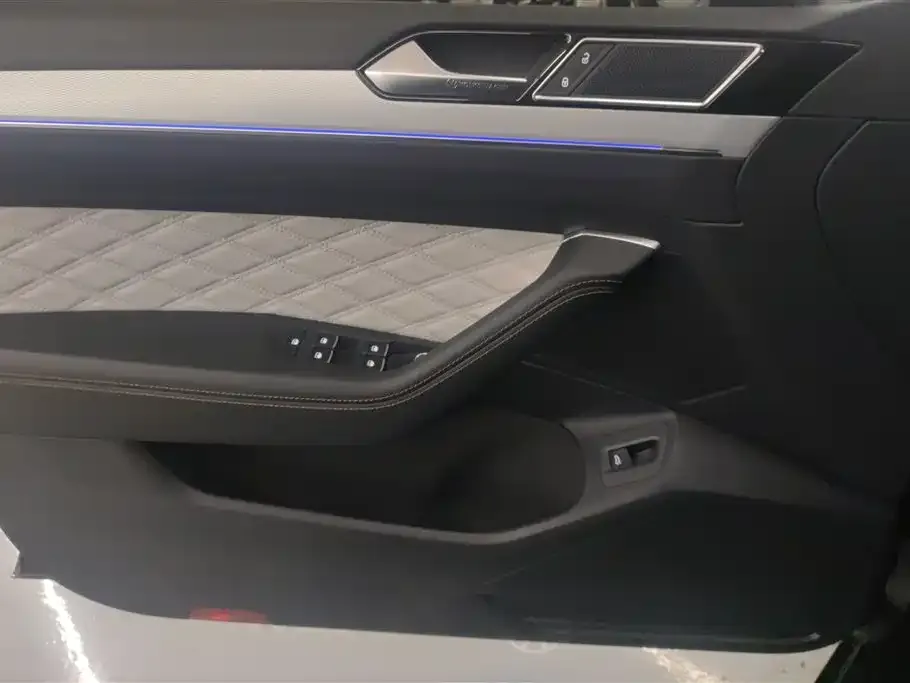 Volkswagen Magotan 2023 из CN, фото 7