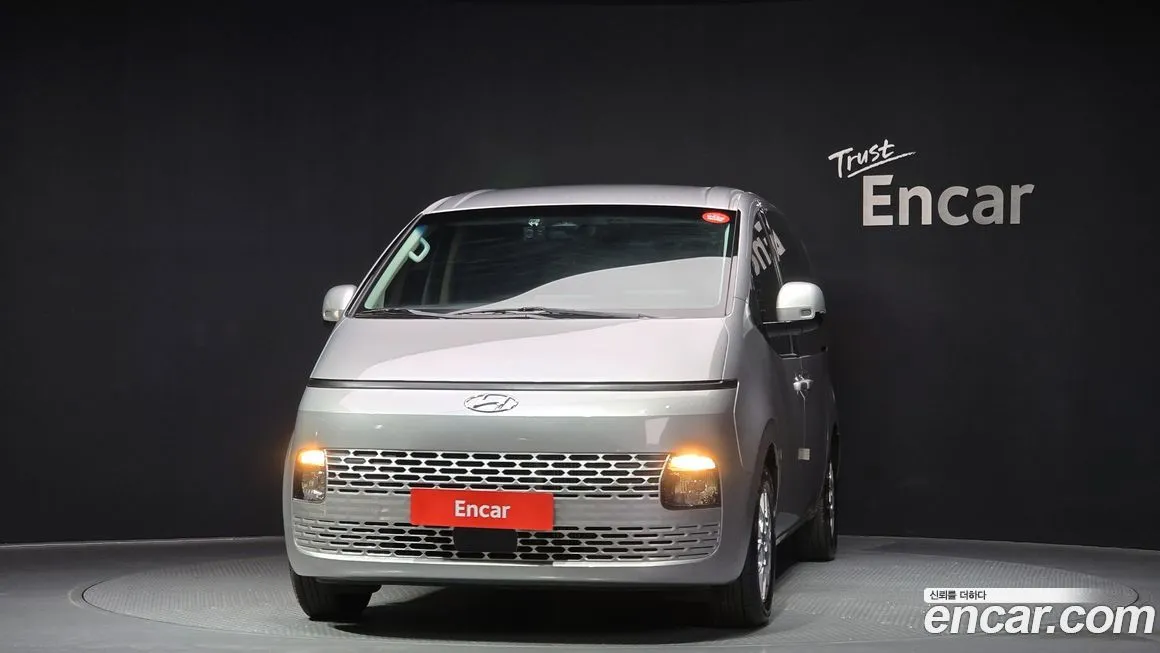 Hyundai Staria 2023 из KR, фото 3