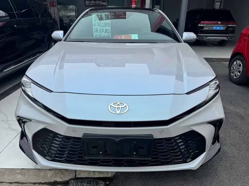 Toyota Camry 2024 из CN, фото 9