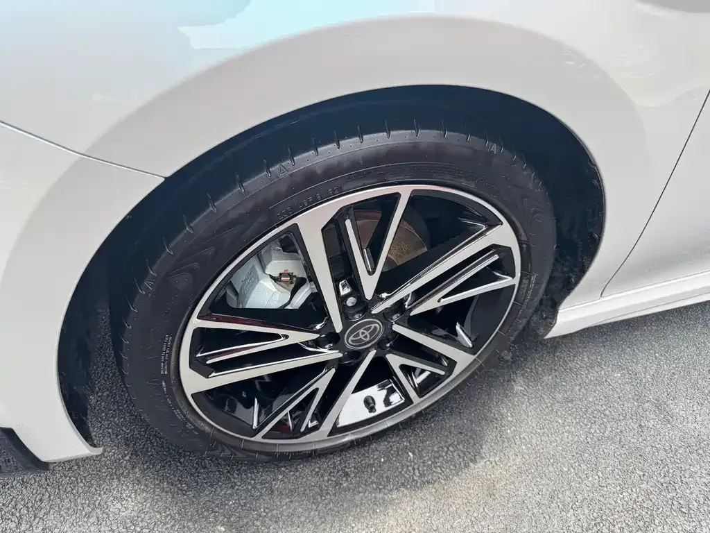 Toyota Camry 2024 из CN, фото 10